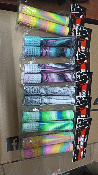 PUÑO BMX TRICOLOR 160MM CROWN