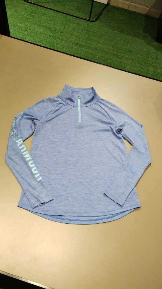 Buzo  Under armour celeste