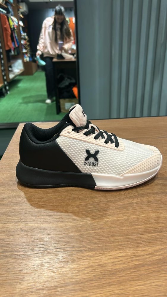 Xtrust Aerodynamic Woman Pink