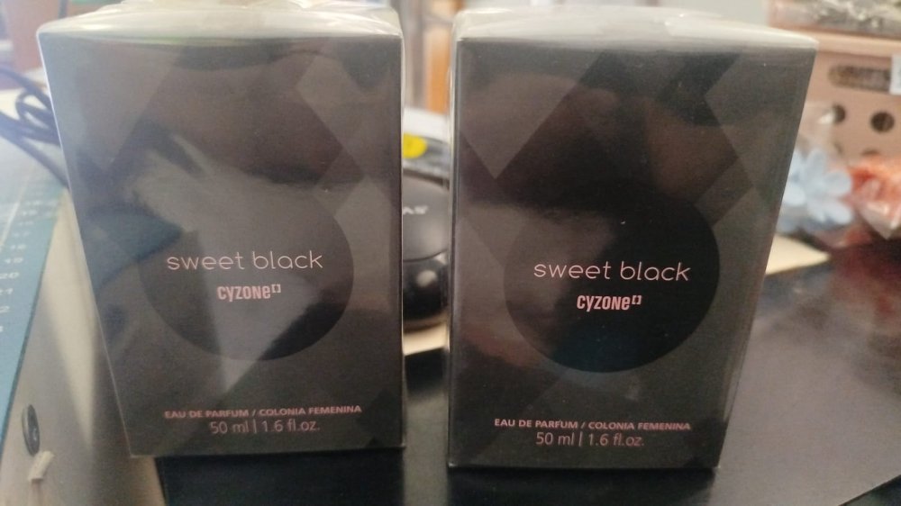 Perfume Sweet Black Cyzone Mujer