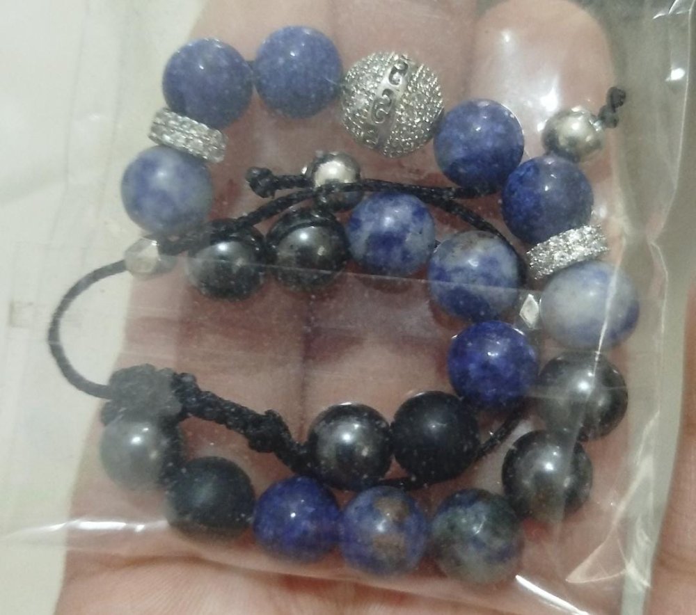 Pulsera de hombre azul y negro