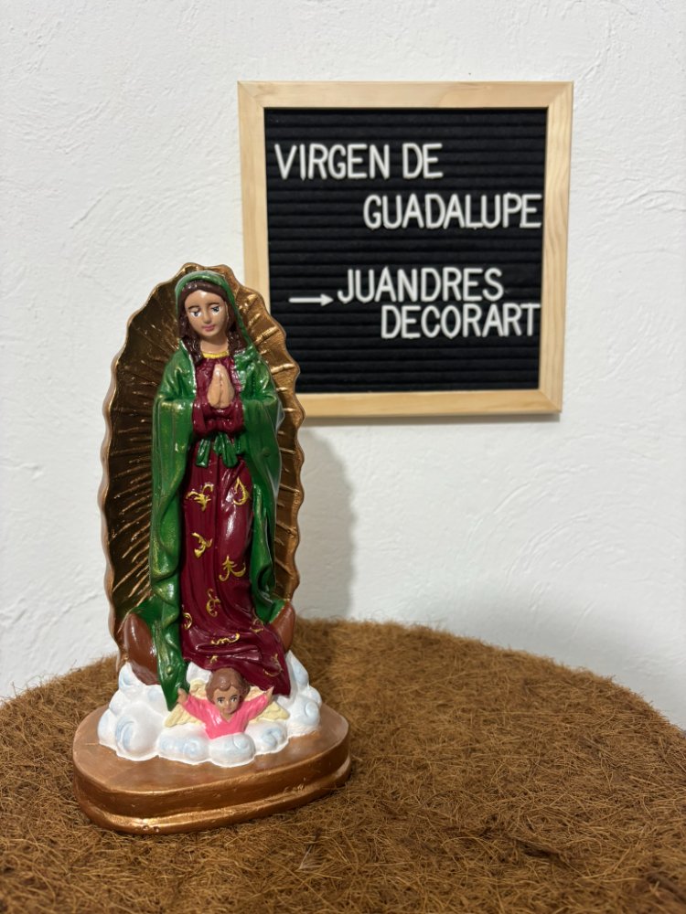 Virgen de Guadalupe Tradicional (22 cm)