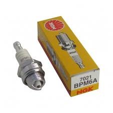 Bujia ngk BPM6A motosierra-guadañas