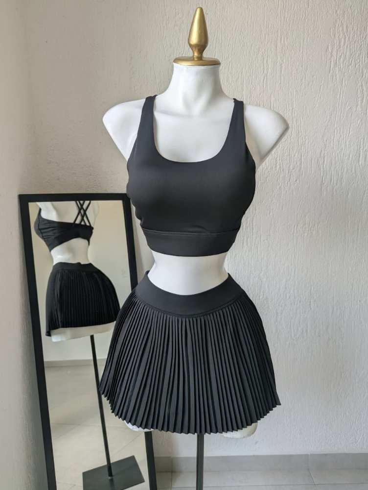 conjunto deportivo falda top negro 7115