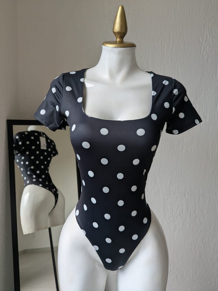 body lunares negro bd 197