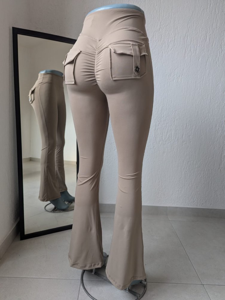 (M/L) legging acampanado bolsas marron