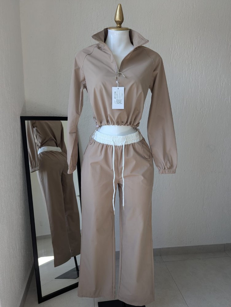 conjunto deportivo J0122 nude  SALVA