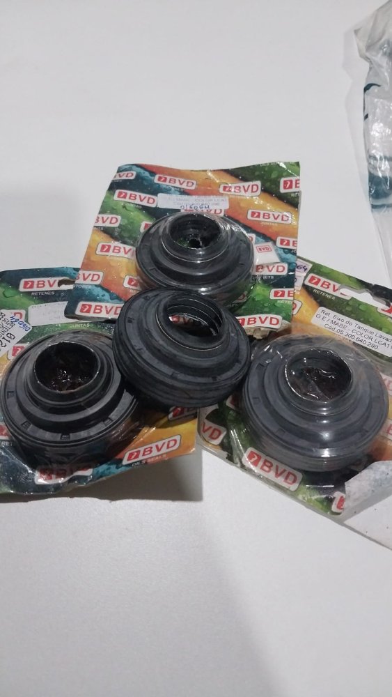 retentor  ( colormaq 15 kg )