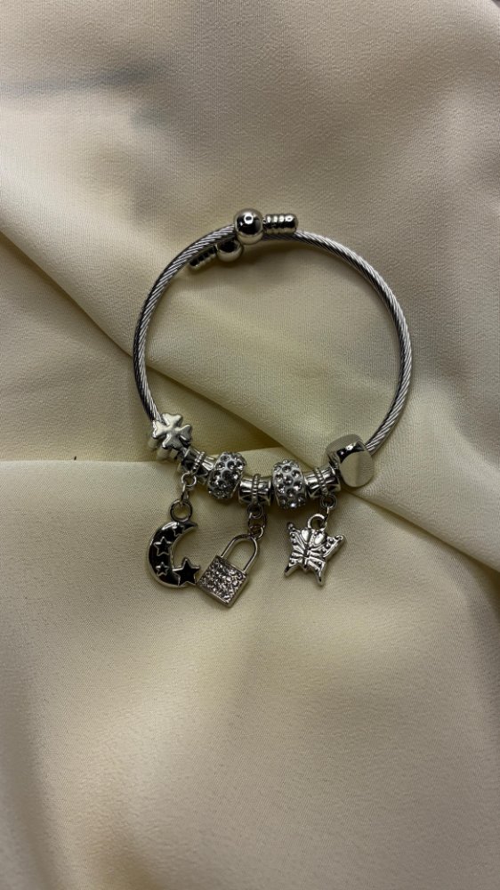 13- Pulsera Charms