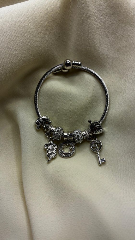 31-Pulseras Charms