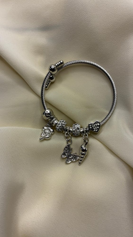 04-Pulseras Charms