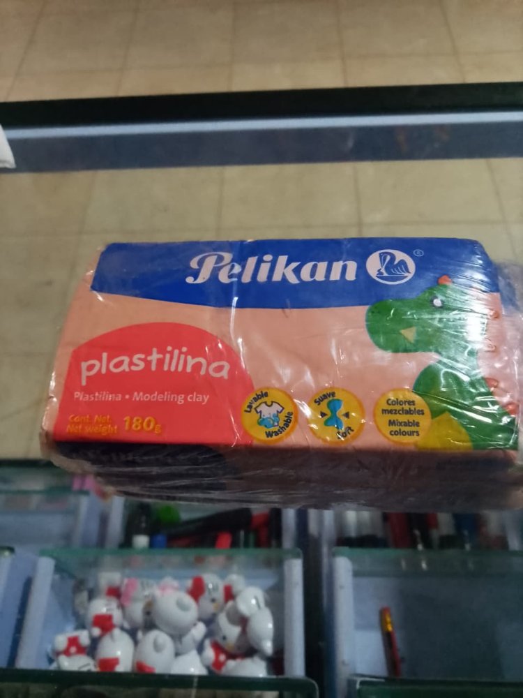 plastilina pelikan rosa bajo