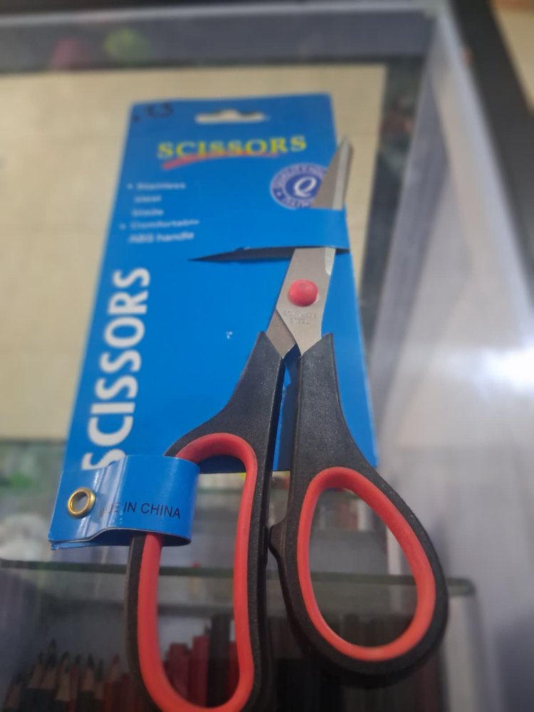 tijeras medianas