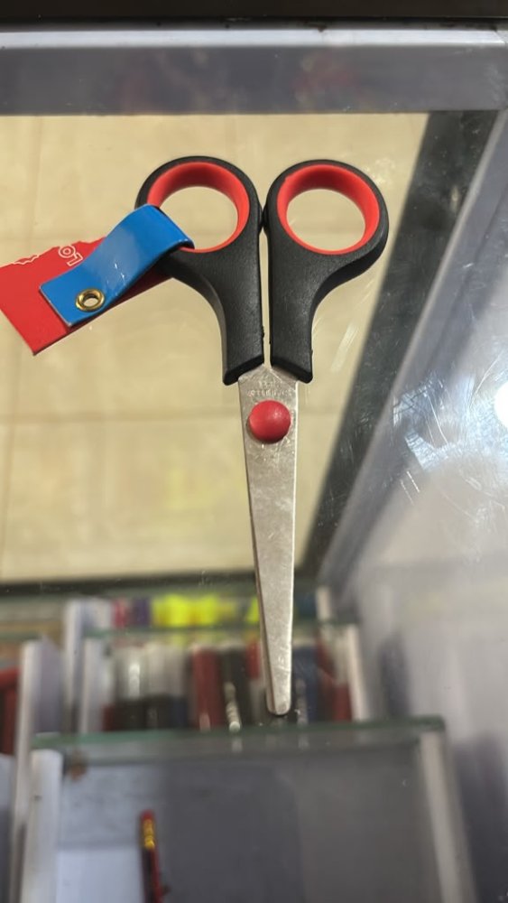 tijera pequeña