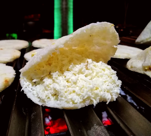 Arepa con Queso