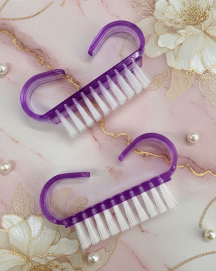 Cepillo para uñas pequeño