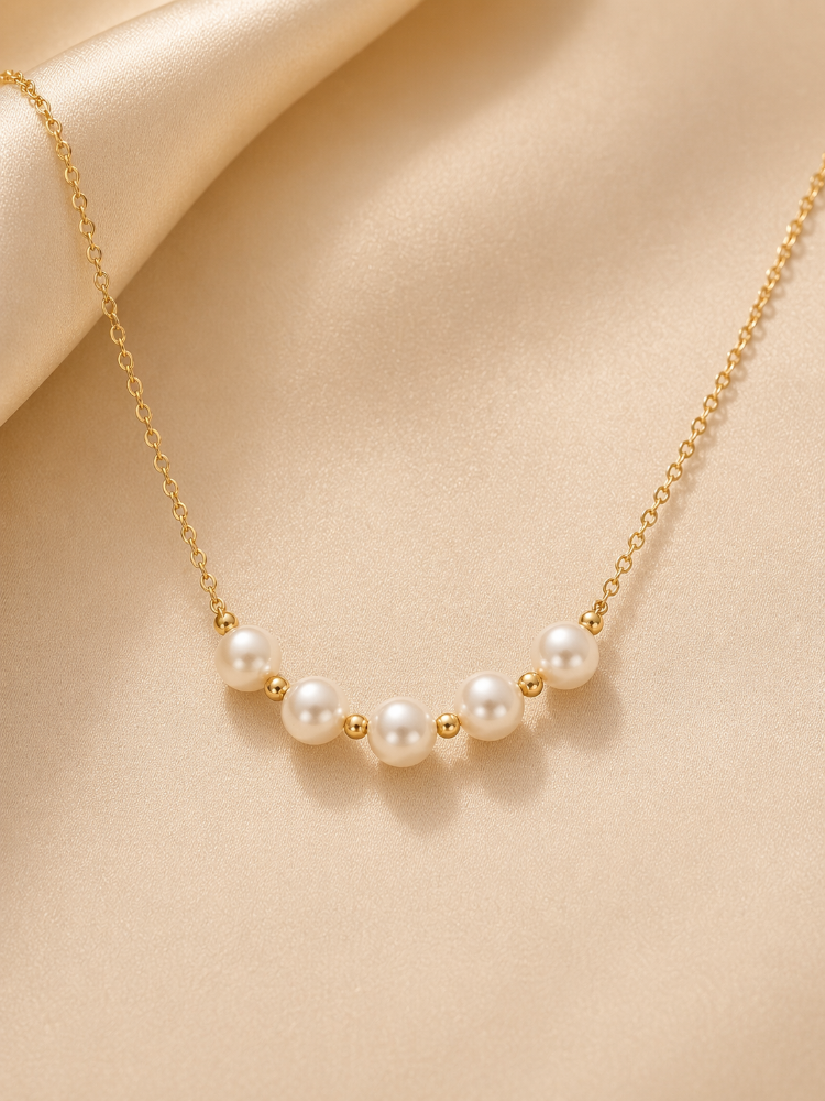 Collar 17