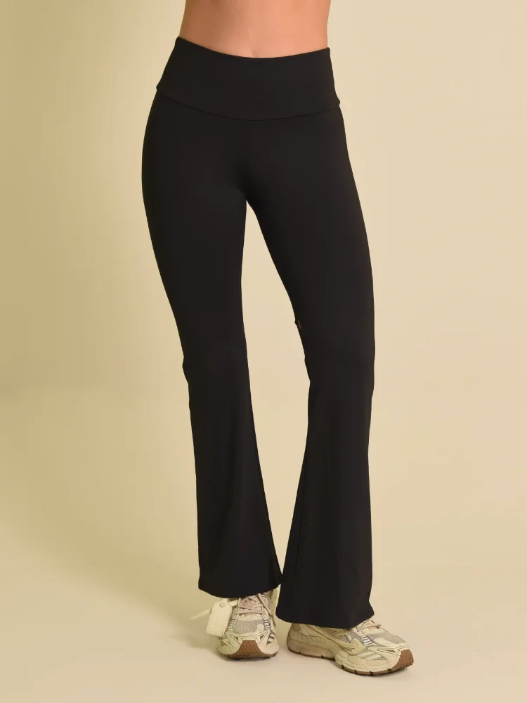 GF2049	- Legging bota campana negro unicolor