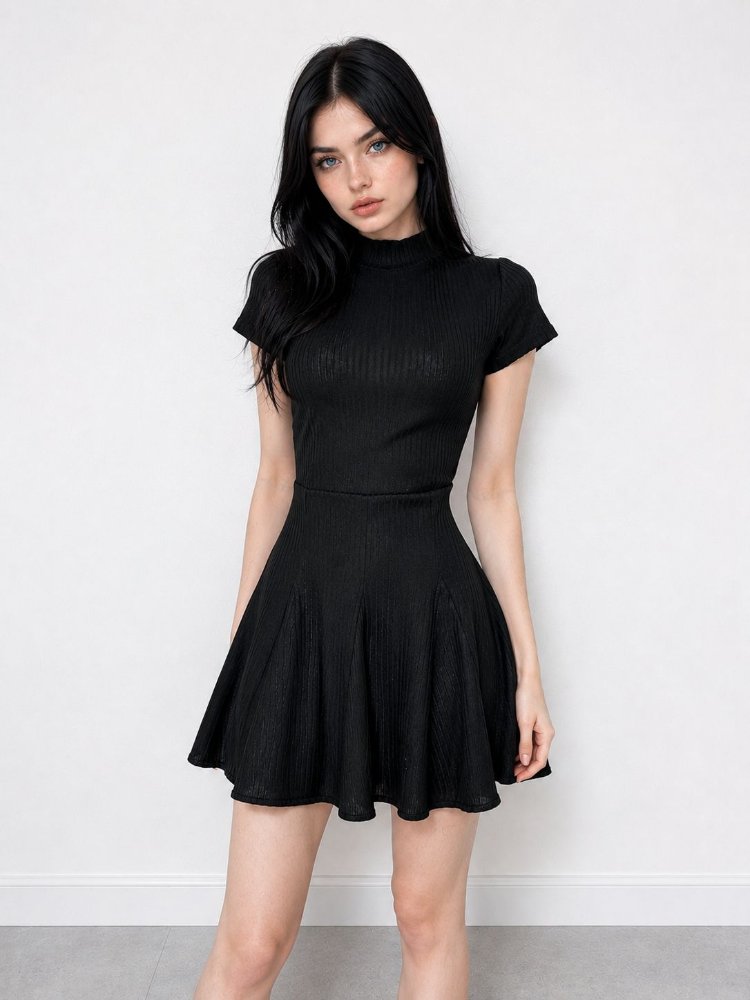 Vestido Corto Morley Acanalado Cuello Alto Negro