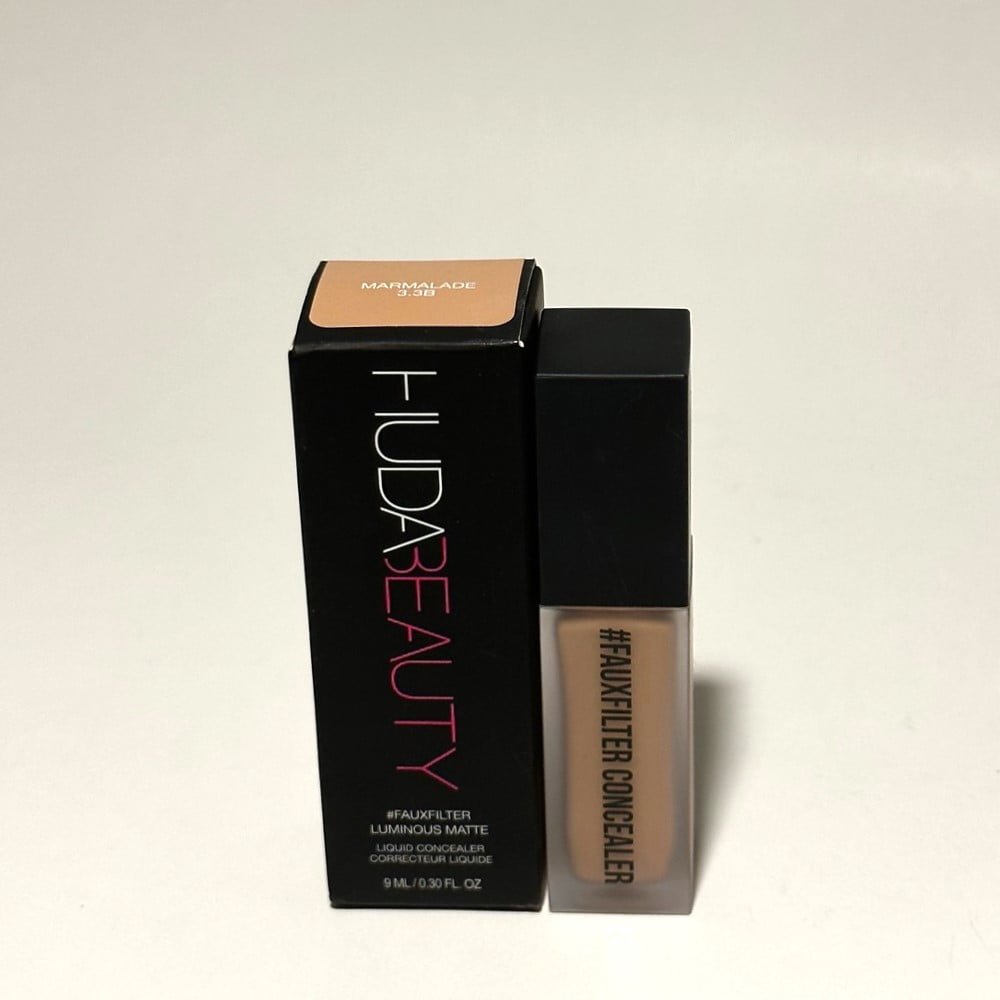 Huda Beauty Liquid Concealer