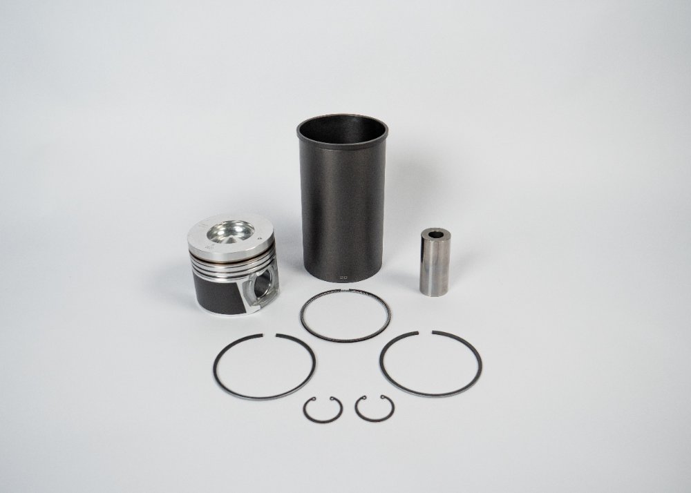 CONJUNTO DE PISTON CAMISA Y ANILLOS 4HK1 (LINER KIT)