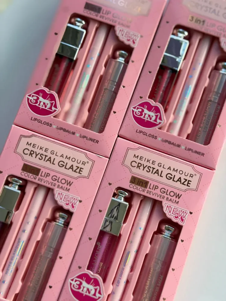 SET LIP COMBO (LAPIZ, GLOSS, HIDRATANTE)