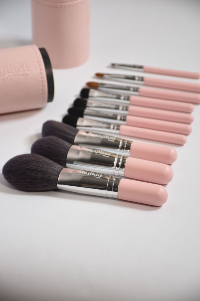 KIT DE BROCHAS MAJIKAL X10 VIAJERAS