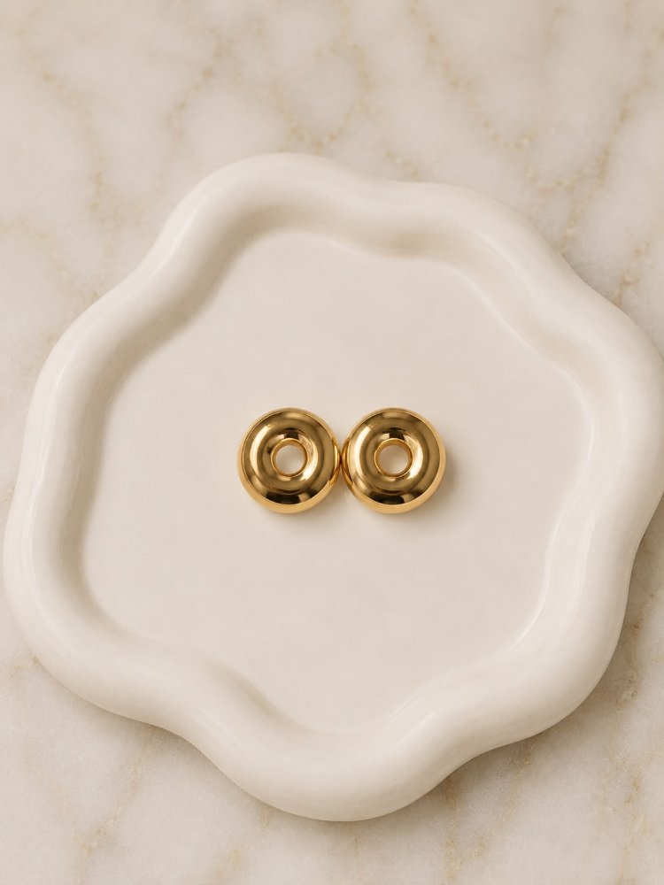 Brinco Folheado a Ouro 18k e Prata Design Circulo Vazado - Ouro