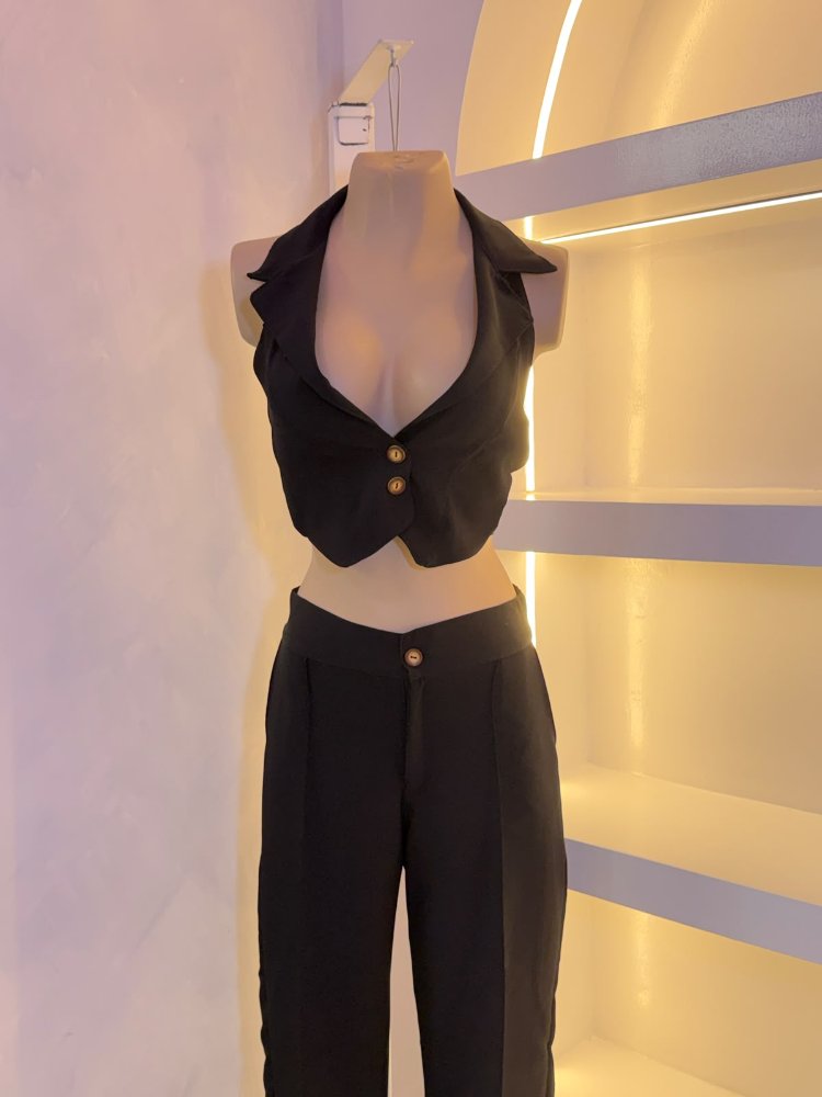 conjunto negro v T.U