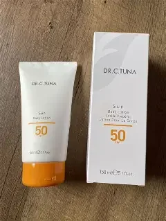 FARMASI BLOQUEADOR Dr. C. Tuna Sun Body Lotion SPF 50+ 150 ml