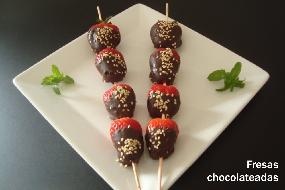 BROCHETAS DE FRESA