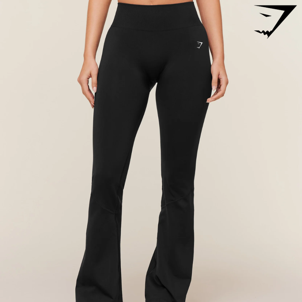 Everyday Seamless Flared Legging 2.0 - GS Black (M)