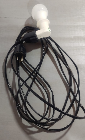 Porta lampara x5M incluye foco 12-W