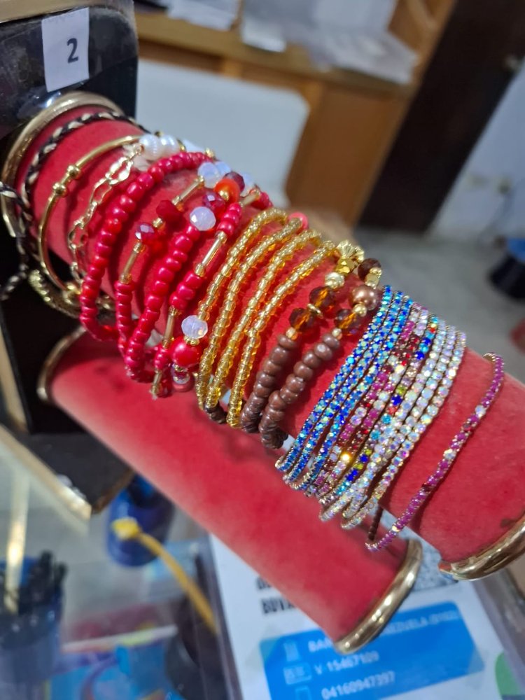 PULSERAS SURTIDAS 2$