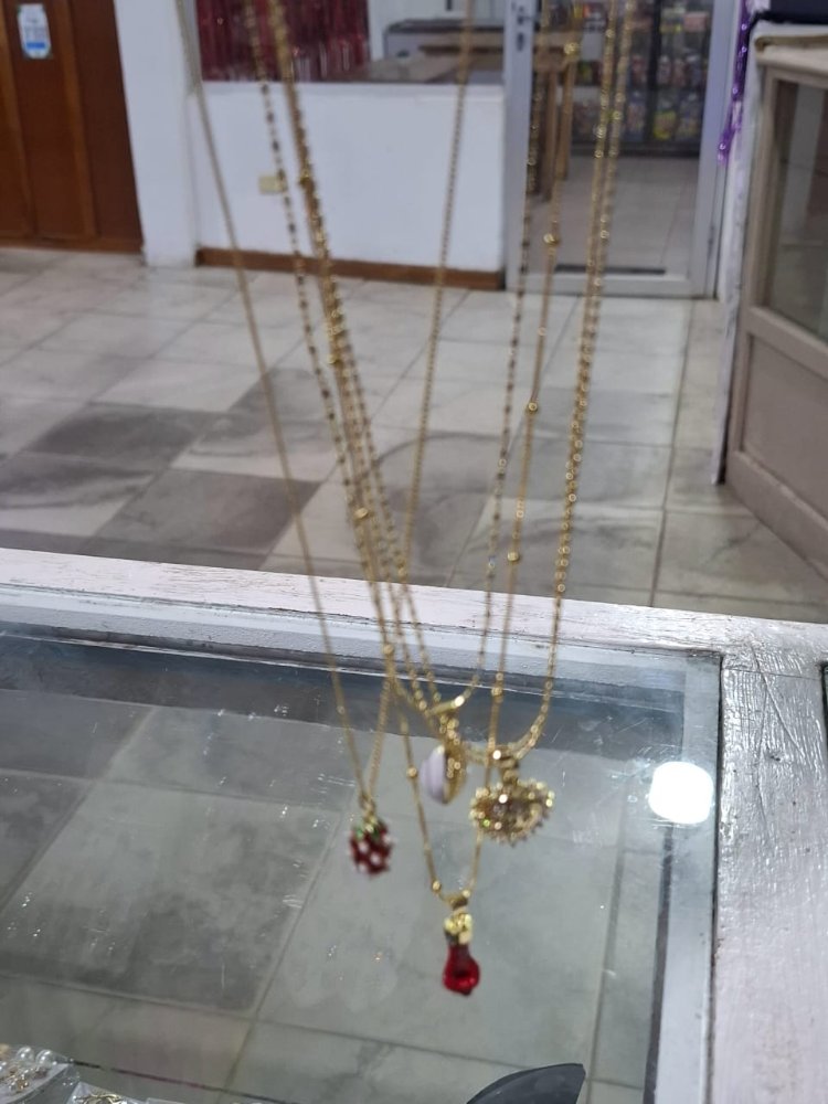 CADENA CON DIJE