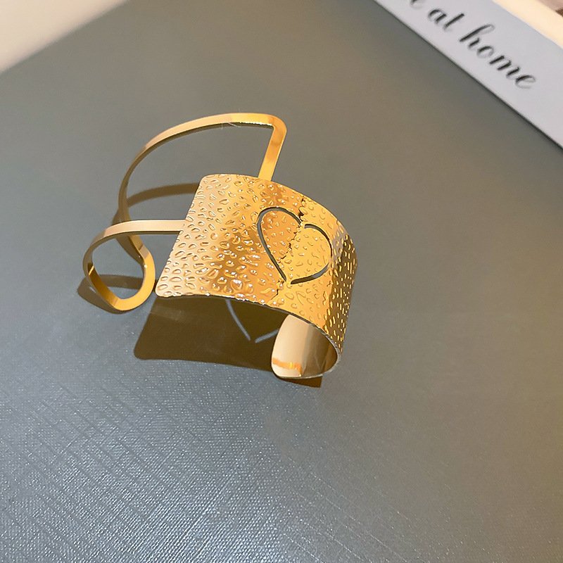 Brazalete Corazón - Dorado - BRA138