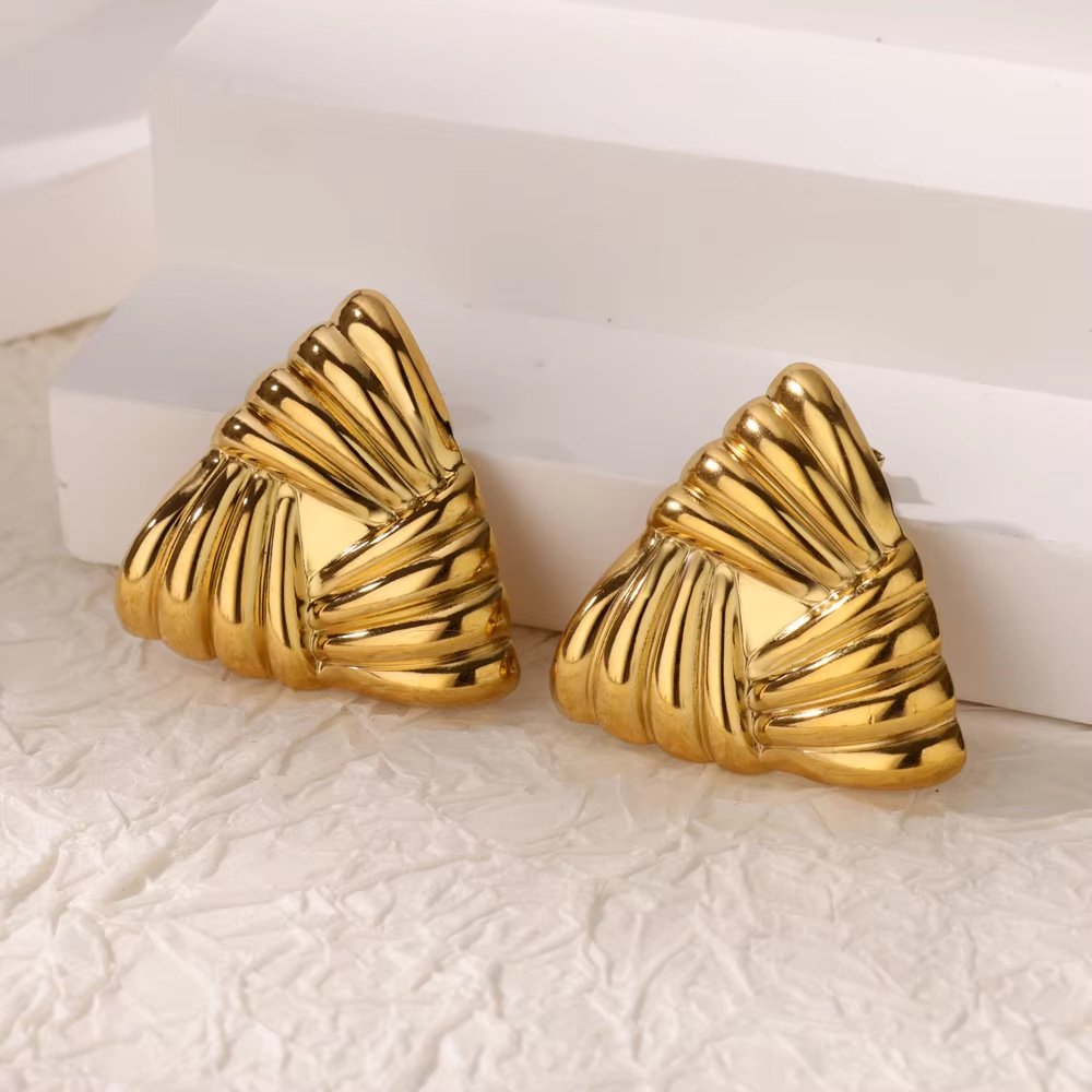 Arete Estilo Geometrico Triangular - Dorado - ART198