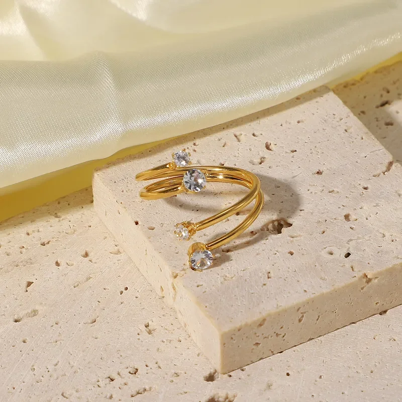 Anillo Ajustable Estilo doble Aro con Diamantes - Dorado - ANI205