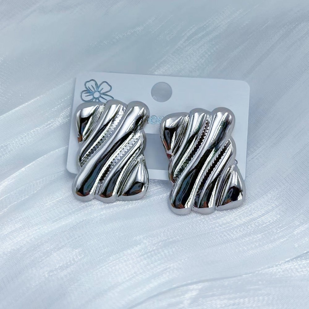 Arete Geometrico - Plateado - ART214