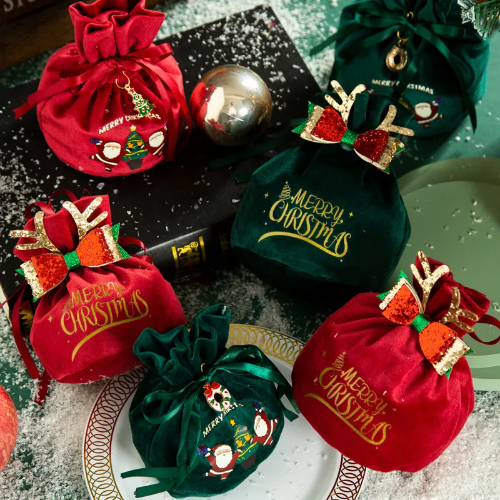 Bolsa de tela para regalos con tematica navideña