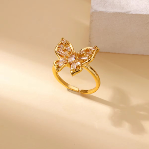 Anillo Ajustable estilo mariposa con sirconeas - Dorado - ANI172