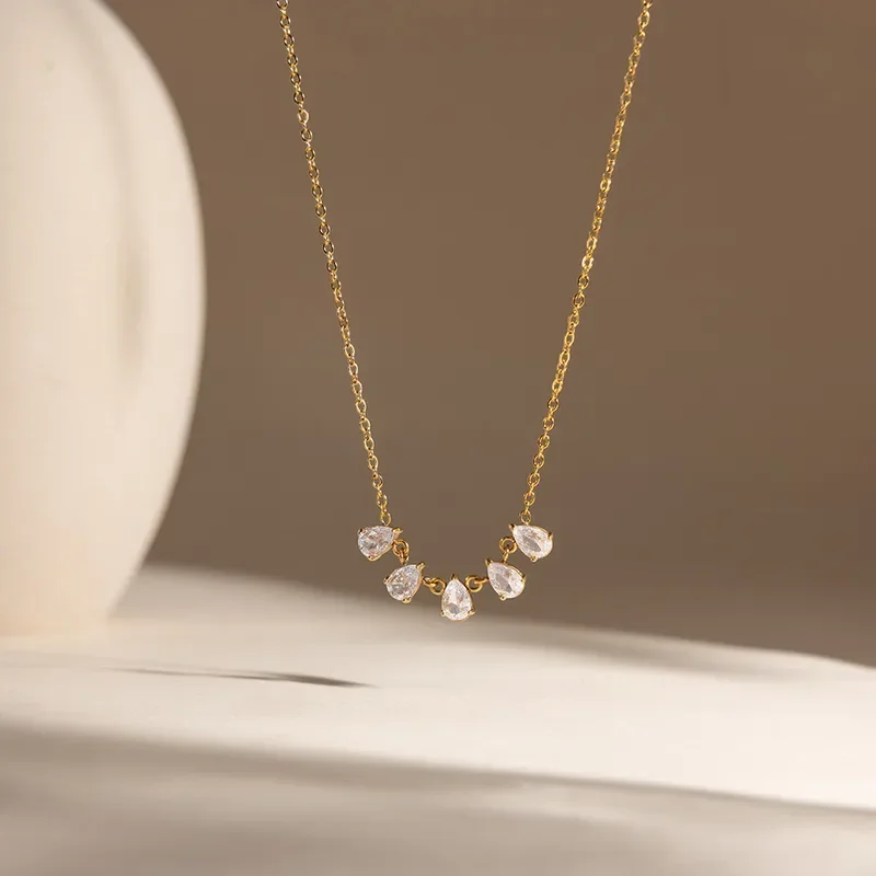 Collar Cinco Diamantes - Dorado - COL330