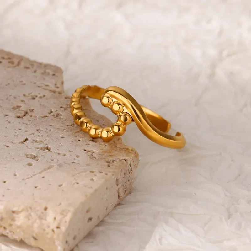 Anillo Ajustable Estilo Ola de Mar Minimaliste - Dorado - ANI218
