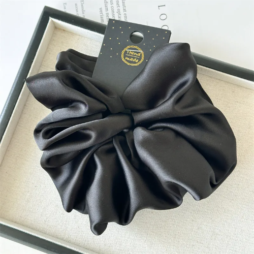 Coleta Negra 18 cm - PIN106