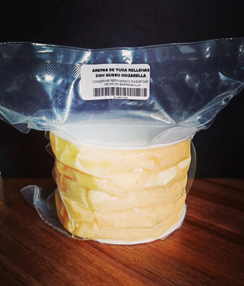 AREPAS YUCA MOZARELLA
