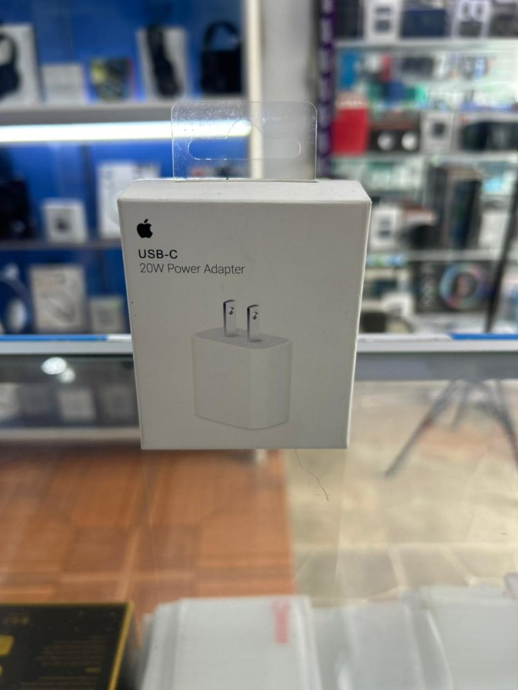 Clavija Iphone 20W TC