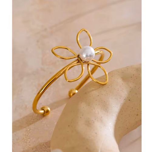 Pulsera forma de flor con perla