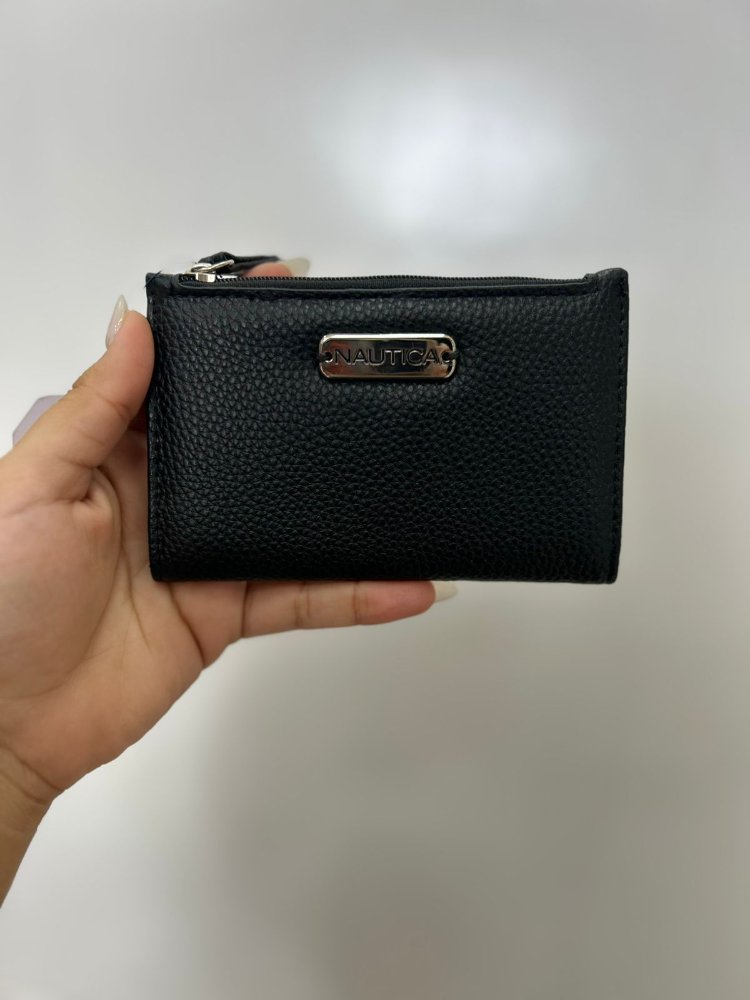 Monedero negro NAUTICA