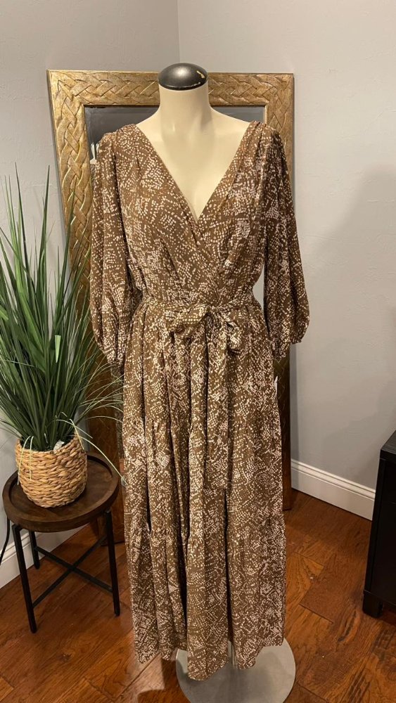Vestido maxi cafe estampado puntos beige faja tela DKNY T12