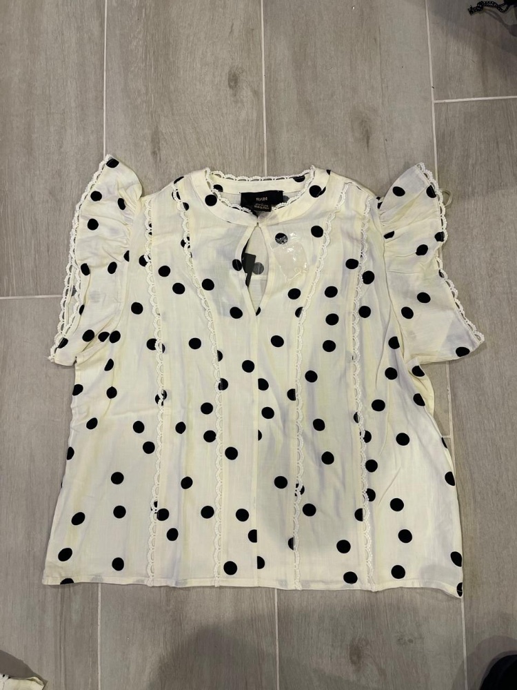 Camisa manga corta beige POLKA DOT detalle encaje RAIN
